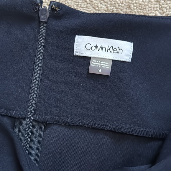 Calvin Klein Shealth Dress - Picture 5 of 8